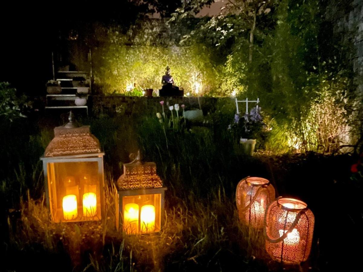Romantic Overlooking